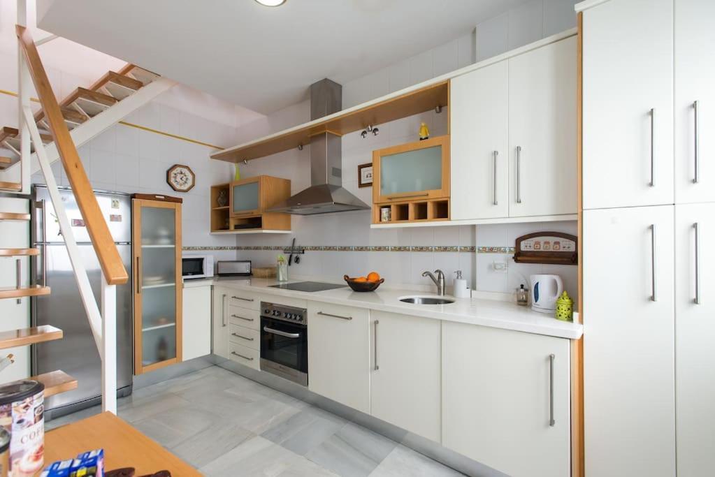 Apt. Sierpes-Cuna, Wifi, Hvac Севілья Екстер'єр фото